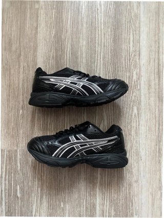 ASICS Gel-Kayano 14 Negro Talla 42