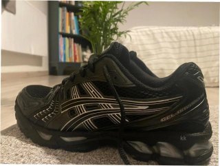 ASICS Gel-Kayano 14 Negro Talla 44
