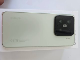 Xiaomi 15 Co-engineered with Leica.