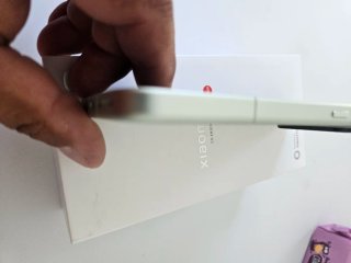 Xiaomi 15 Co-engineered with Leica.