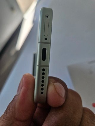 Xiaomi 15 Co-engineered with Leica.