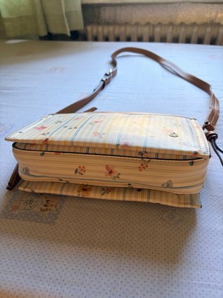 Bolso Parfois floral rayas
