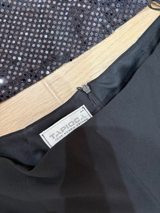 Conjunto fiesta top lentejuelas y pantalón palazzo