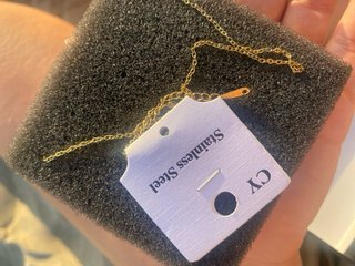 Collana Unica in acciaio inox dorato
