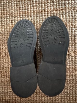 Zapatos de vestir Mango marrones