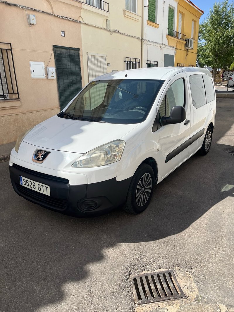Peugeot parnet - foto 1