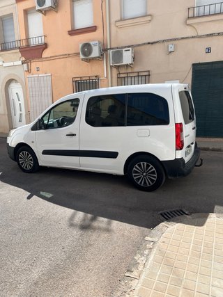 Peugeot parnet