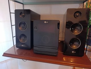 Mini cadena LG FA162 Hi-Fi 160W