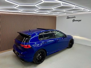 Volkswagen Golf R Akrapovic