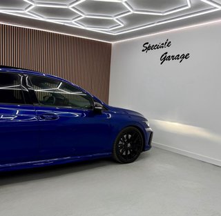 Volkswagen Golf R Akrapovic
