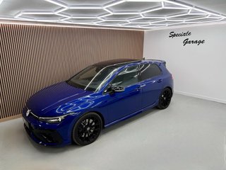 Volkswagen Golf R Akrapovic