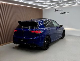 Volkswagen Golf R Akrapovic