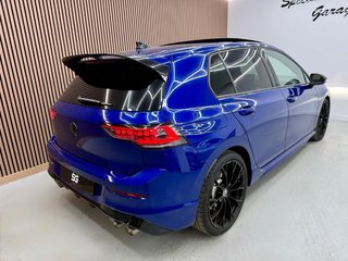 Volkswagen Golf R Akrapovic