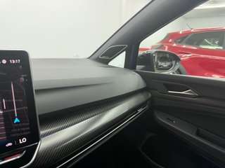 Volkswagen Golf R Akrapovic