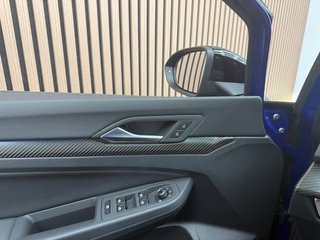 Volkswagen Golf R Akrapovic