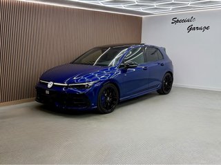 Volkswagen Golf R Akrapovic