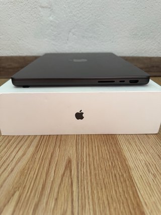 MacBook Pro 14” M4 16/512GB