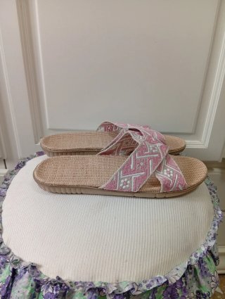 Sandalias beige y rosa de Temu