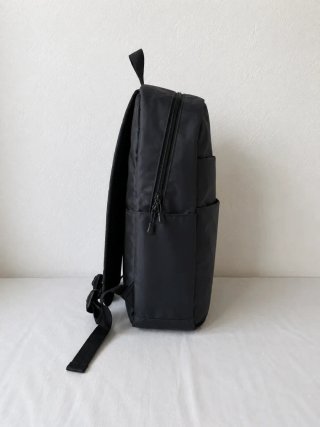 Mochila negra Roll Top urbana impermeable portátil