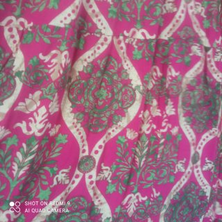 Vestido estampado rosa y verde