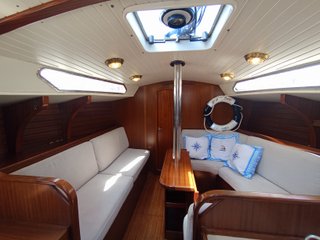 Velero North Wind 38 con mejoras recientes