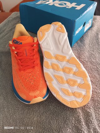 Zapatillas Hoka Clifton 9 Naranja y Azul