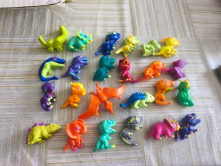 Colección completa jurassic world Kinder Joy