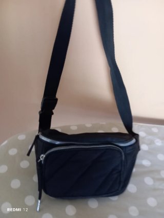 Lote de 3 bolsos y una riñonera 5€ el lote!!!!