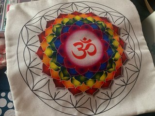 Cojín Mandala Om Chakra Multicolor