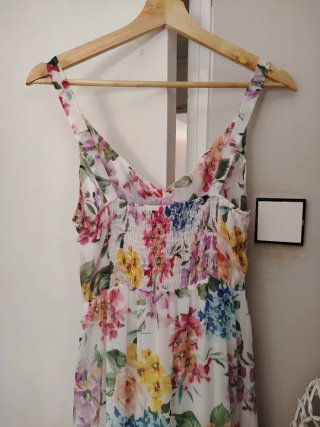 Vestido largo floral de invitada