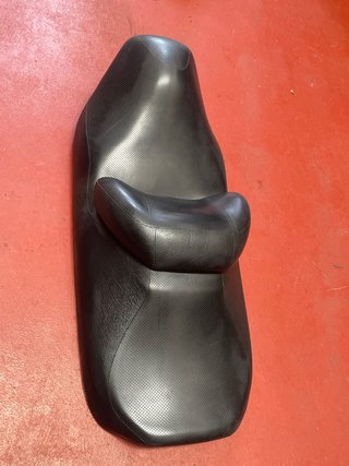 Asiento Suzuki Burgman 250 2006