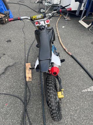 Pit Bike Motocross Negra y Dorada