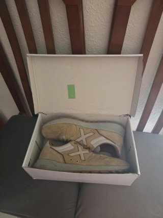 Zapatillas Munich Talla 45 Beige