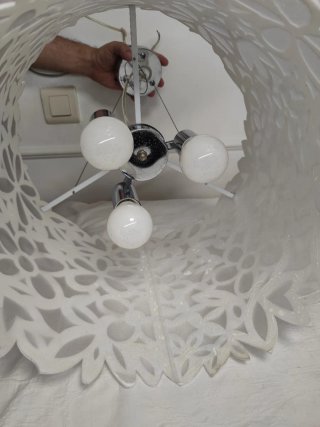 Lámpara de techo blanca floral