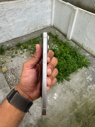 iPhone 15 Pro Max 256GB titanium