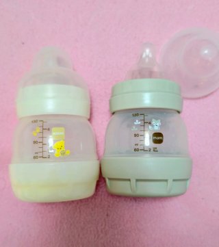 2 Biberones MAM 130ml y 90ml