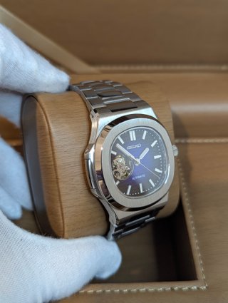 Reloj Seiko Mod Nautilus Azul Marino y Gris Plata