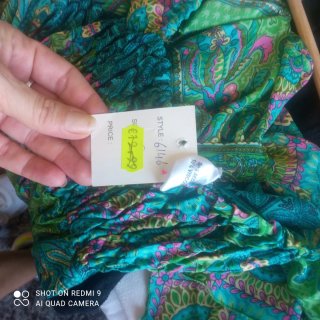 Vestido estampado rosa y rojo,y en verde,el pack 2