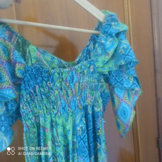 Vestido estampado rosa y rojo,y en verde,el pack 2