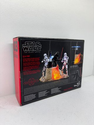 Figura Star Wars Black Series – Kylo Ren en Jakku