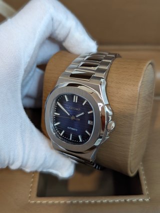 Reloj Seiko Mod Nautilus Azul Marino y Plateado