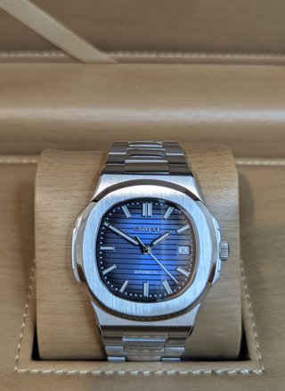 Reloj Seiko Mod Nautilus Azul Marino y Plateado