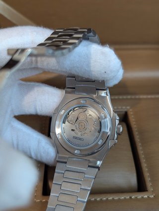 Reloj Seiko Mod Nautilus Azul Marino y Plateado