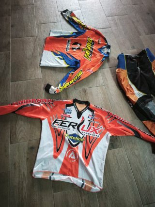 Ropa Motocross: Camiseta y Pantalón