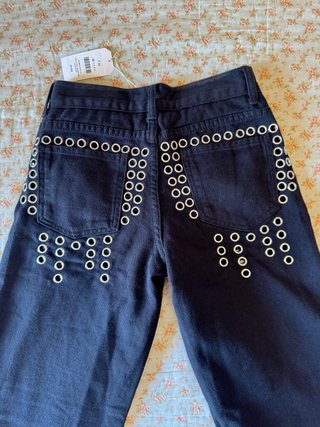 Pantalones Nícoli negros con tachuelas