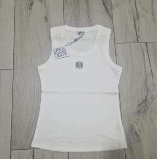 Camiseta Loewe Blanca ,disponible en talla s, m,L