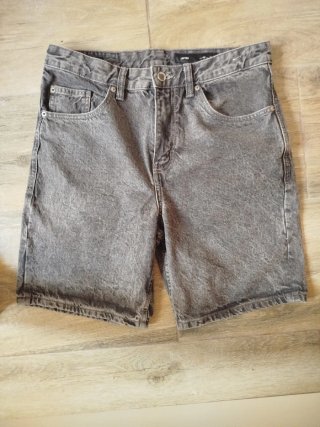 Pantalón vaquero hombre gris