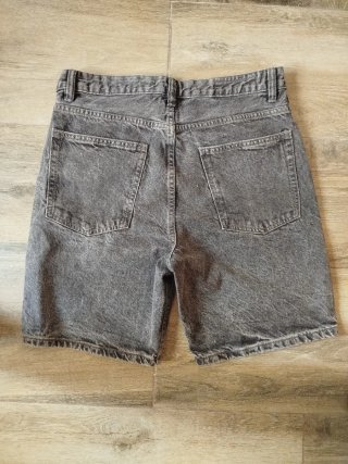 Pantalón vaquero hombre gris