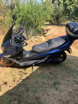 Suzuki Burgman 400 2025 Azul