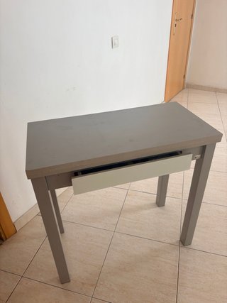 Mesa de cocina plegable gris
